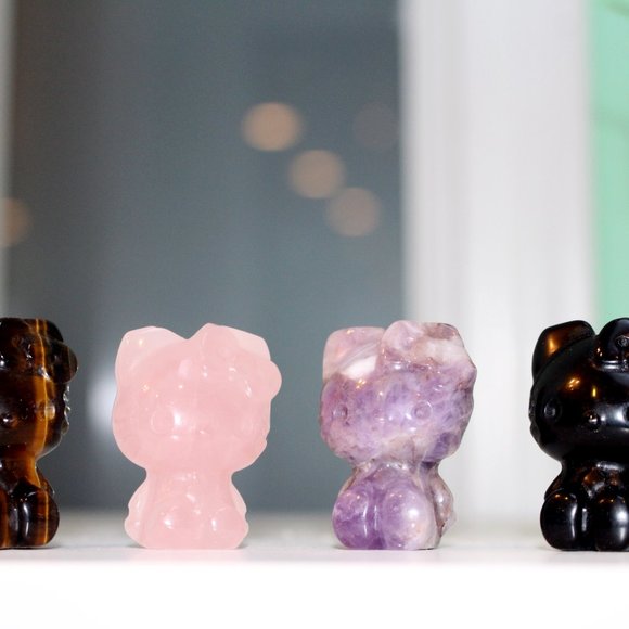 Hello Kitty Rose Quartz Hand Carved Natural Stone Figure - Picture 7 of 8